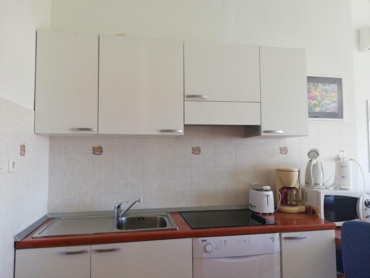 Apartmani Marija Primošten Eksteriør bilde